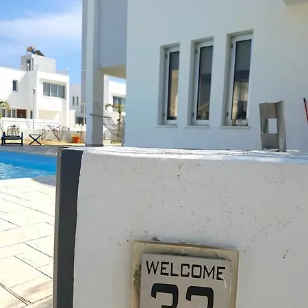 Colonial Beach Villa 16 & 15 Villa Perivolia