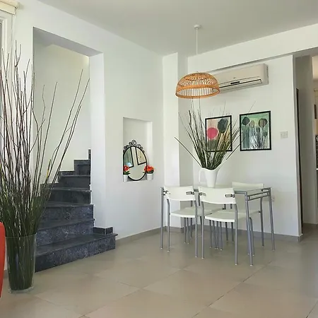 Colonial Beach Villa 16 & 15 * Perivolia