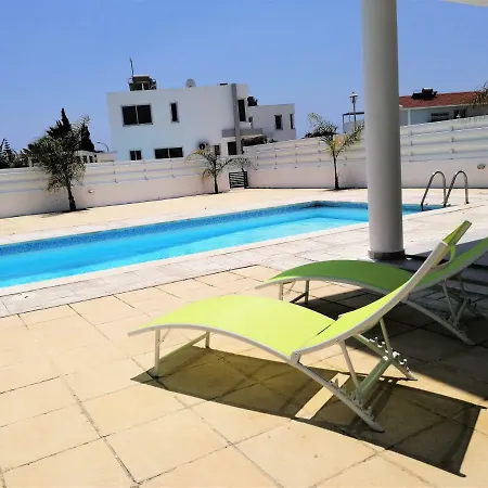 Colonial Beach Villa 16 & 15