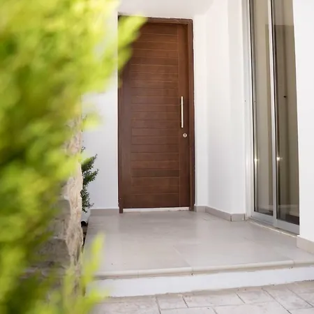 Villa Colonial Beach Villa 16 & 15 Perivolia