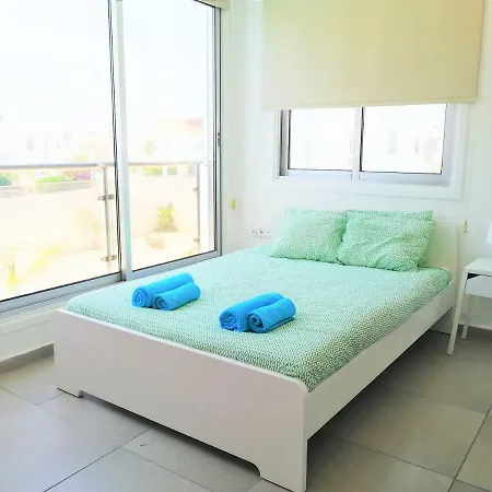 Colonial Beach Villa 16 & 15 *
